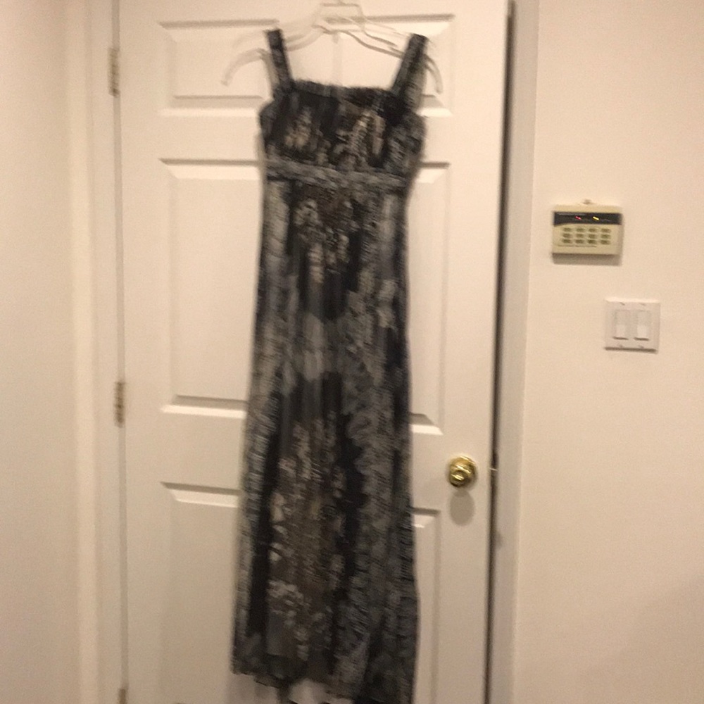 Gray print ladies long gown size 6 small
